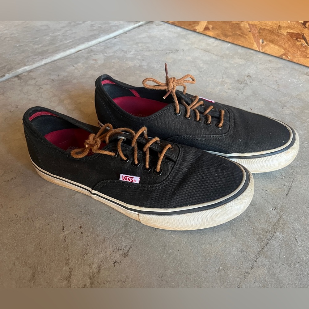 Vans Of The Wall Canvas Skate Shoes Men 8.5 US Black - Brown & Gold